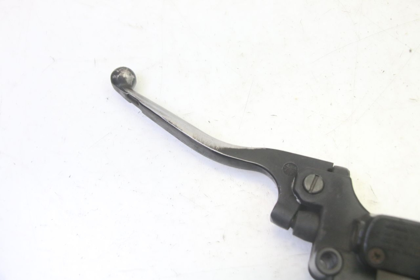 photo de CILINDRO MESTRE DO FREIO TRASEIRO PEUGEOT ELYSTAR 50 (2002 - 2014) - Detalhe da peça