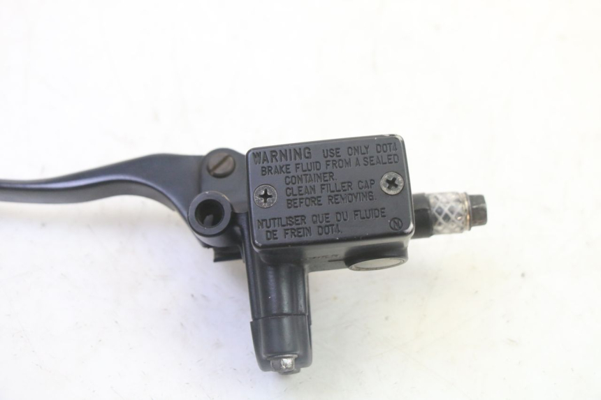 photo de CILINDRO MESTRE DO FREIO TRASEIRO HONDA FES S-WING SWING ABS 125 (2007 - 2015) - Zoom do estado de desgaste
