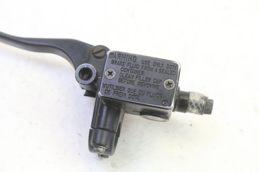 photo de CILINDRO MESTRE DO FREIO TRASEIRO HONDA FES S-WING SWING ABS 125 (2007 - 2015) - Zoom do estado de desgaste