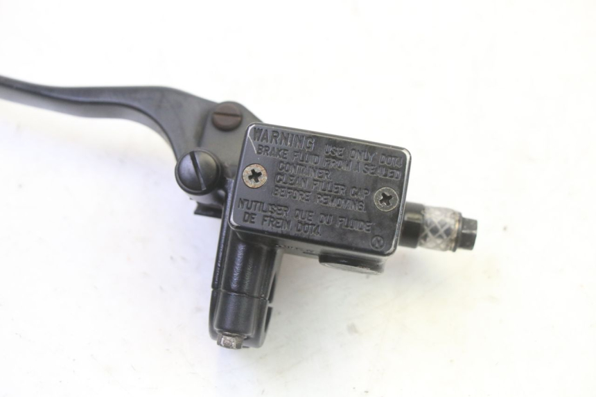 photo de CILINDRO MESTRE DO FREIO TRASEIRO HONDA FES S-WING SWING ABS 125 (2007 - 2015) - Zoom do estado de desgaste