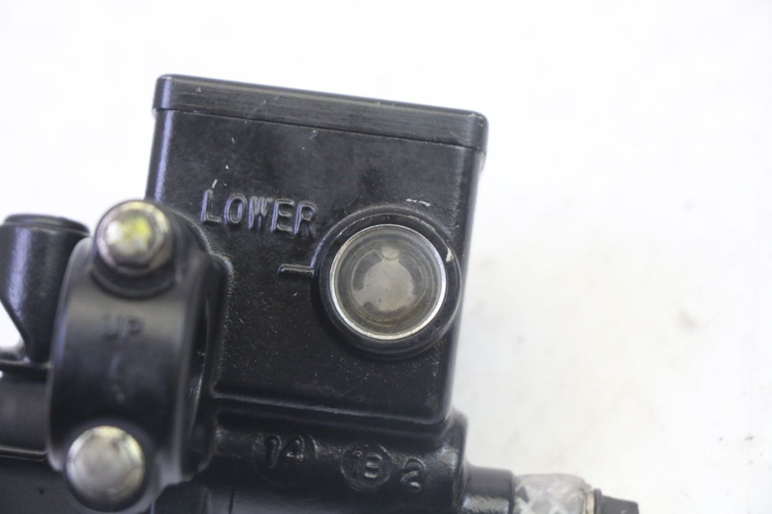 photo de CILINDRO MESTRE DO FREIO TRASEIRO HONDA FES S-WING SWING ABS 125 (2007 - 2015) - Ampliação técnica