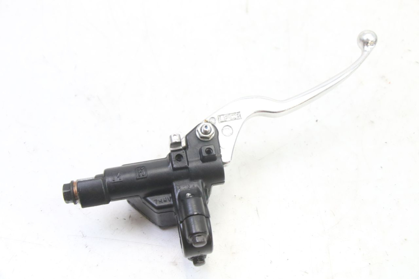 photo de CILINDRO MESTRE DO FREIO TRASEIRO SYM FIDDLE 3 III 125 (2014 - 2020) - Vista geral