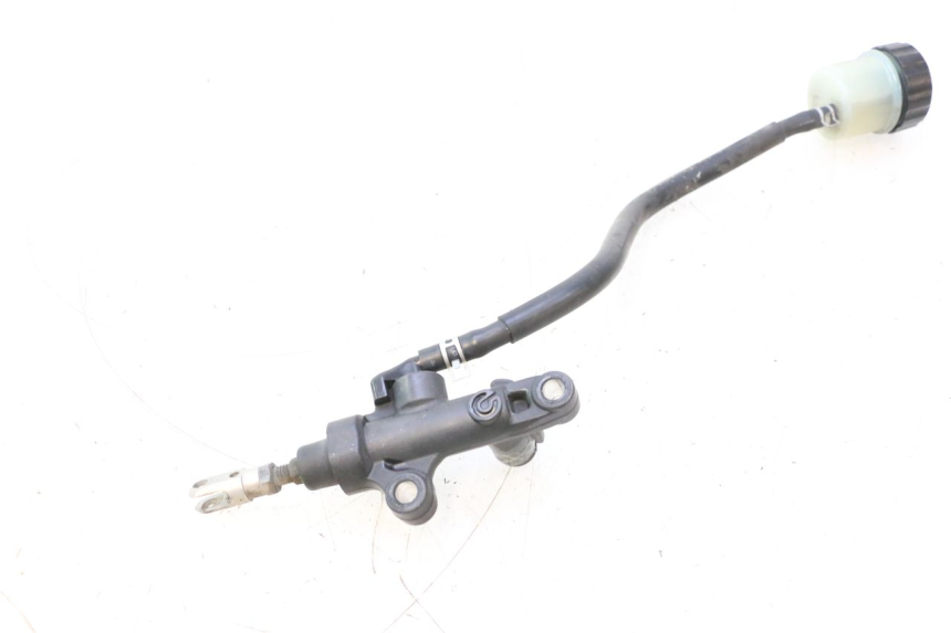 photo de CILINDRO MESTRE DE FREIO TRASEIRO YAMAHA FJR 1300 (2001 - 2005) - Pontos de fixação