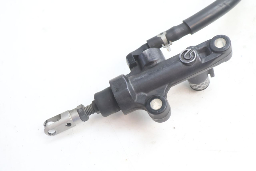 photo de CILINDRO MESTRE DE FREIO TRASEIRO YAMAHA FJR 1300 (2001 - 2005) - Ampliação técnica