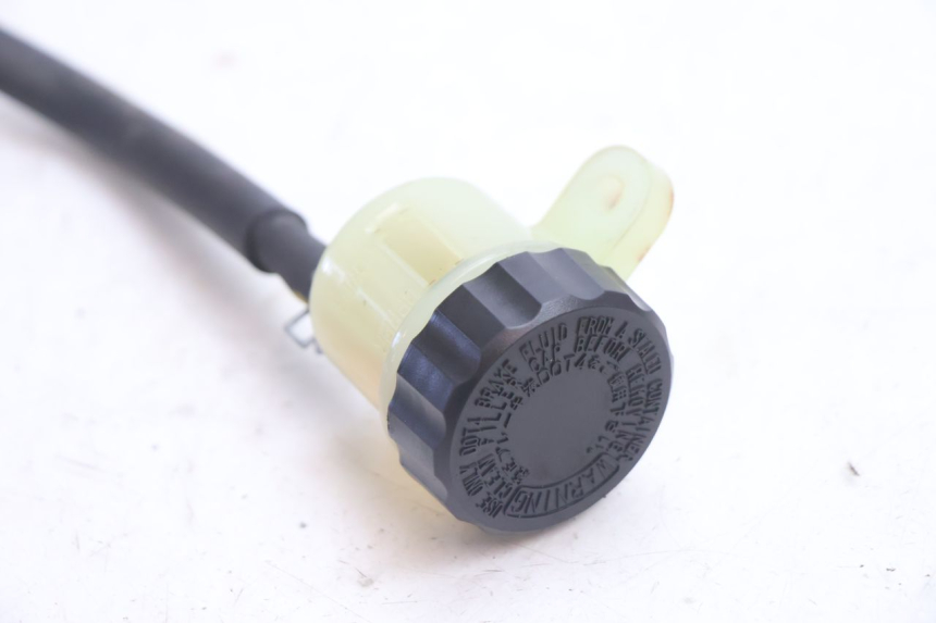 photo de CILINDRO MESTRE DE FREIO TRASEIRO YAMAHA FJR 1300 (2001 - 2005) - Pontos de fixação
