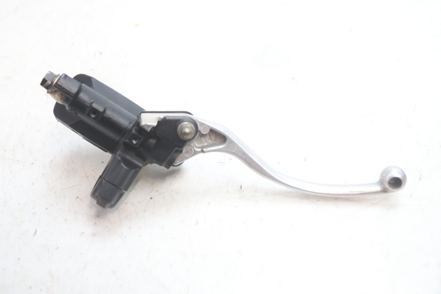 photo de CILINDRO MESTRE DO TRAVÃO TRASEIRO HONDA FJS SILVER WING SILVERWING 400 (2005 - 2008) - Pontos de fixação