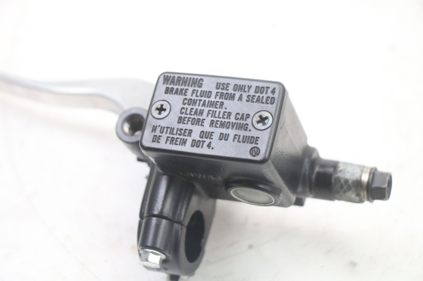 photo de CILINDRO MESTRE DO TRAVÃO TRASEIRO HONDA FORZA 125 (2021 - 2025) - Pontos de fixação