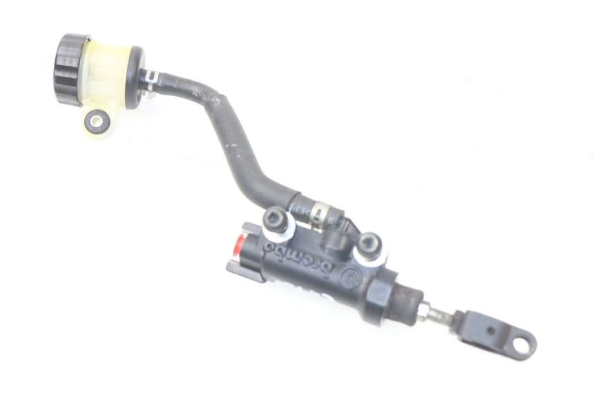 photo de CILINDRO MESTRE DO FREIO TRASEIRO YAMAHA FZ8 800 (2010 - 2016) - Ampliação técnica