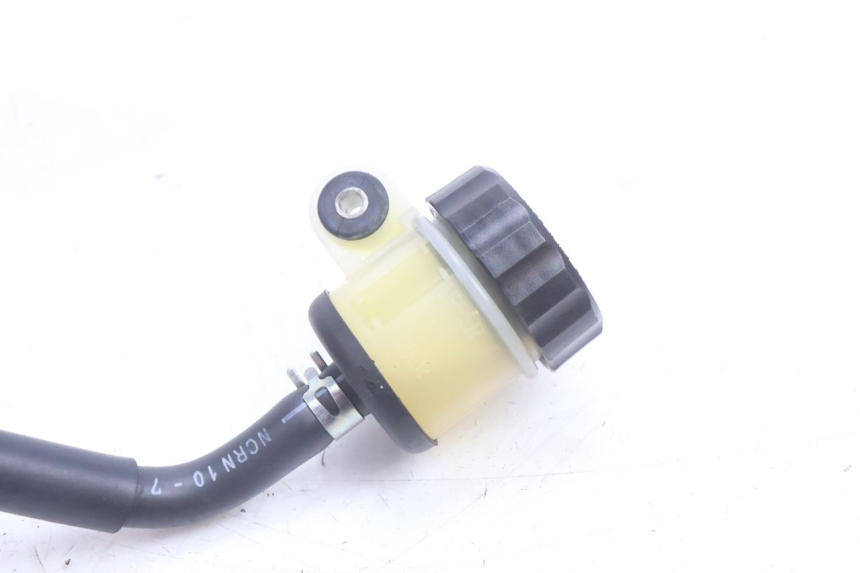 photo de CILINDRO MESTRE DO FREIO TRASEIRO YAMAHA FZ8 800 (2010 - 2016) - Estado da superfície