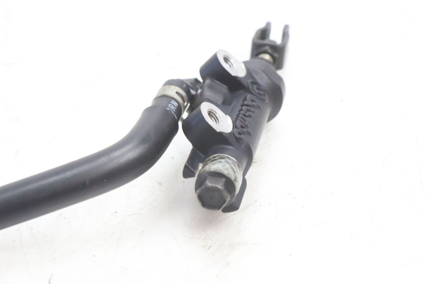 photo de CILINDRO MESTRE DO FREIO TRASEIRO YAMAHA FZ8 800 (2010 - 2016) - Marcações e referências