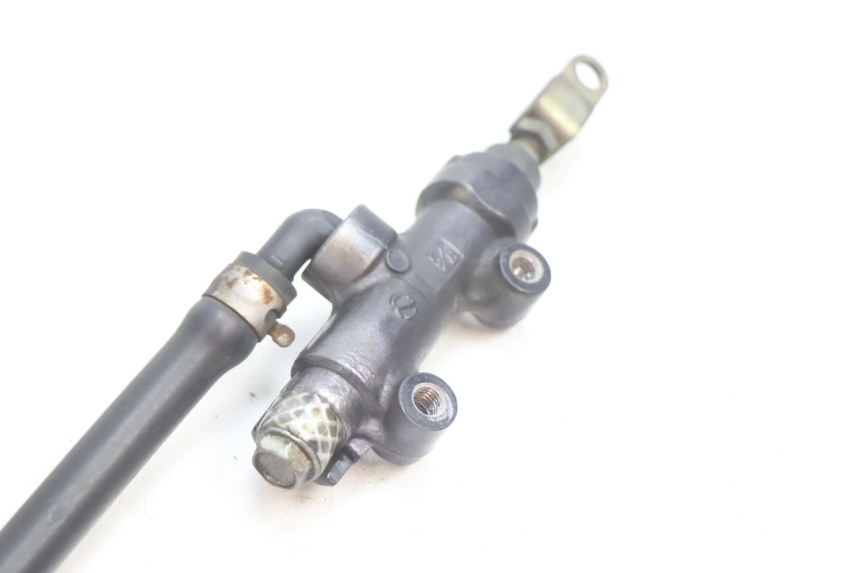 photo de CILINDRO MESTRE DE FREIO TRASEIRO KAWASAKI GPX F ZX750F 750 (1986 - 1990) - Ampliação técnica