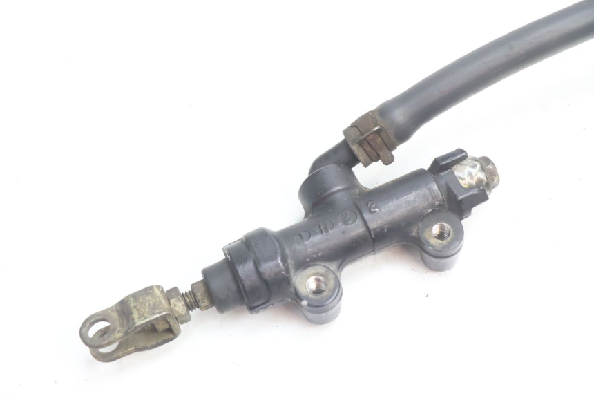 photo de CILINDRO MESTRE DE FREIO TRASEIRO KAWASAKI GPX F ZX750F 750 (1986 - 1990) - Pontos de fixação