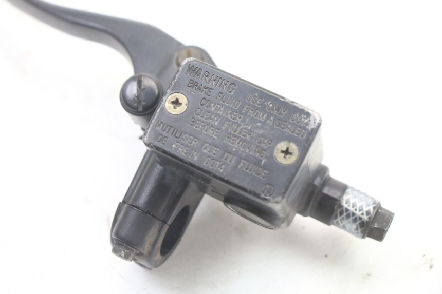 photo de CILINDRO MESTRE DO FREIO TRASEIRO HONDA FES S-WING SWING ABS 125 (2007 - 2015) - Zoom do estado de desgaste