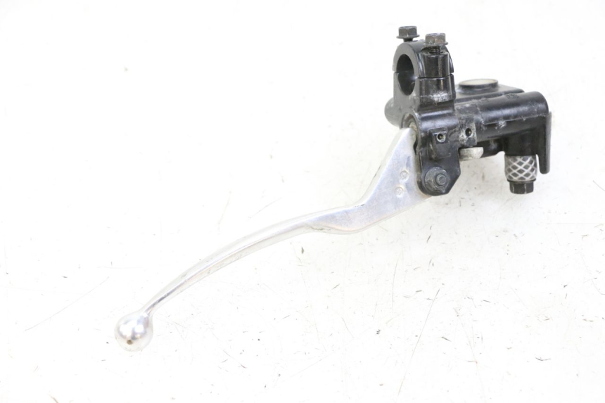 photo de CILINDRO MESTRE DO FREIO TRASEIRO SYM JOYMAX 125 (2010 - 2017) - Ampliação técnica