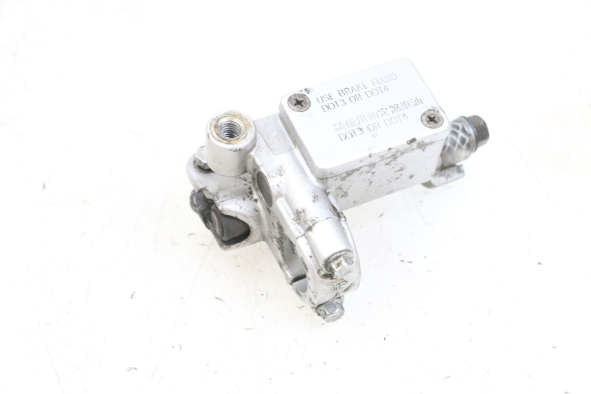 photo de CILINDRO MESTRE DO FREIO TRASEIRO KYMCO LIKE 125 (2009 - 2016) - Pontos de fixação