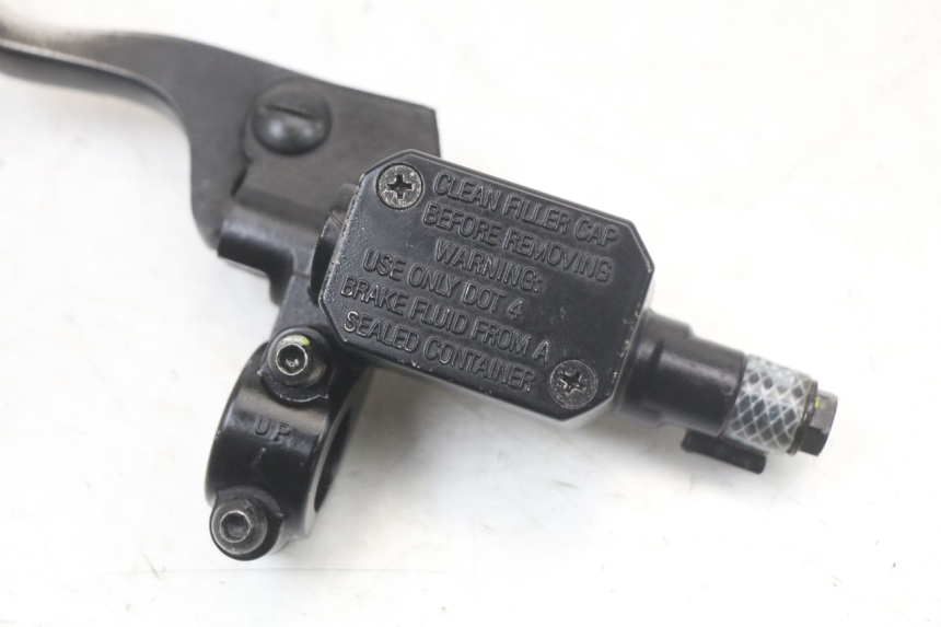 photo de CILINDRO MESTRE DO FREIO TRASEIRO PIAGGIO MP3 HPE 350 (2018 - 2020) - Zoom do estado de desgaste