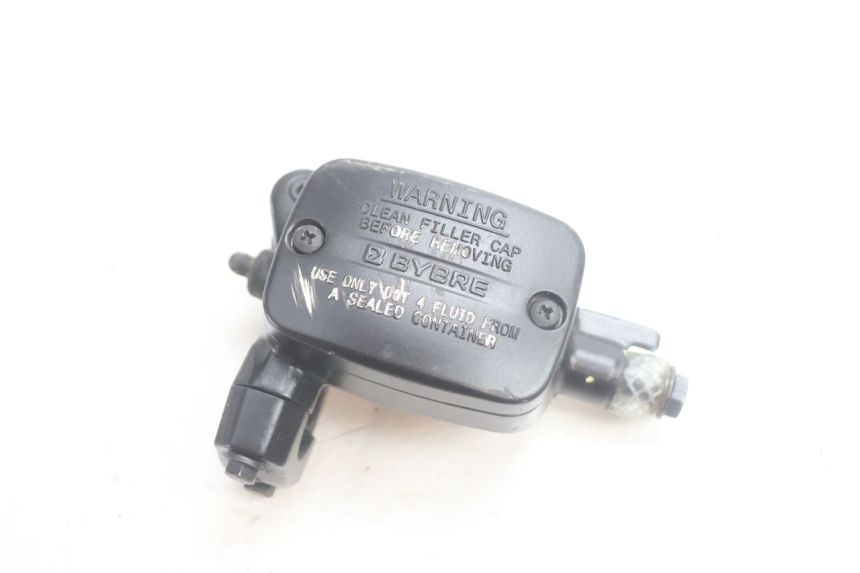 photo de CILINDRO MESTRE DE FREIO TRASEIRO PIAGGIO MP3 HPE 530 (2022 - 2026) - Detalhe da peça