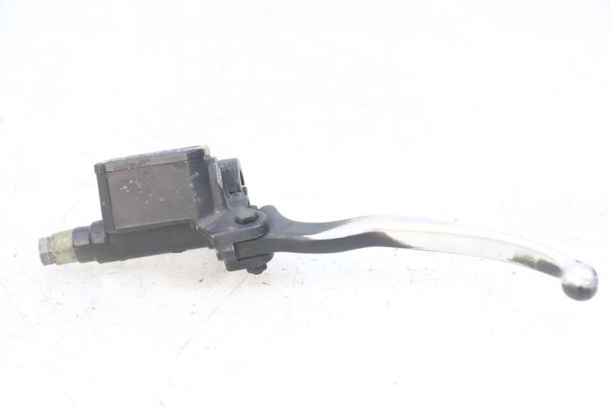 photo de CILINDRO MESTRE DO FREIO TRASEIRO PIAGGIO MP3 LT 300 (2010 - 2016) - Detalhe da peça