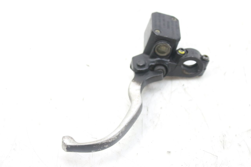 photo de CILINDRO MESTRE DO FREIO TRASEIRO PIAGGIO MP3 RL 250 (2006 - 2010) - Pontos de fixação