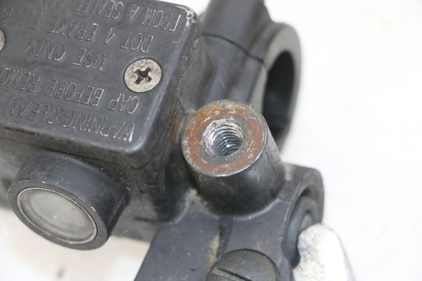 photo de CILINDRO MESTRE DO FREIO TRASEIRO PIAGGIO VESPA GRANTURISMO 200 (2004 - 2005) - Detalhe da peça