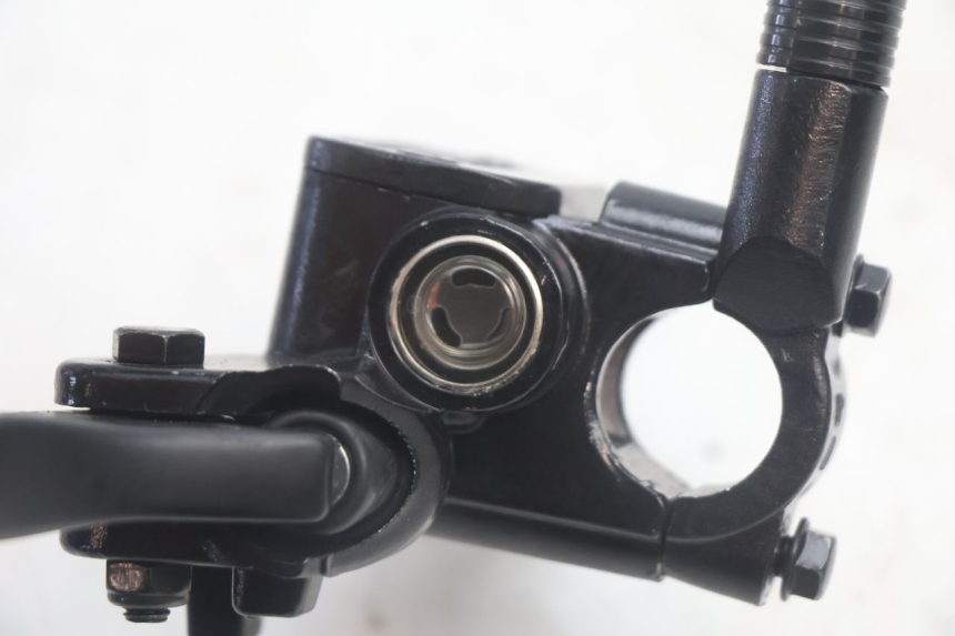 photo de CILINDRO MESTRE DE FREIO TRASEIRO JM MOTORS R-MAX TECH 50 (2024 - 2026) - Vista geral