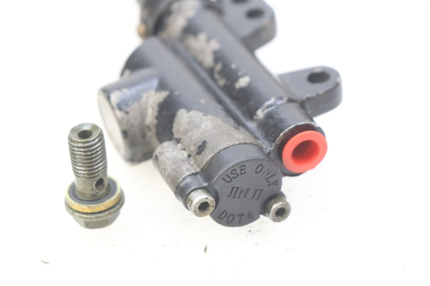 photo de CILINDRO MESTRE DO FREIO TRASEIRO APOLLO RFZ 125 - Detalhe da peça