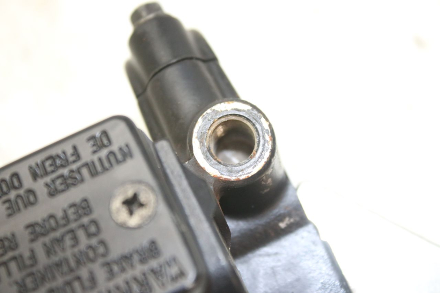 photo de CILINDRO MESTRE DO FREIO TRASEIRO PEUGEOT SATELIS 125 (2010 - 2012) - Detalhe da peça