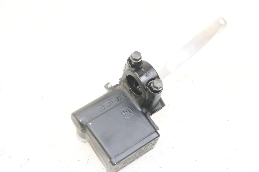 photo de CILINDRO MESTRE DO FREIO TRASEIRO PEUGEOT SATELIS 125 (2013 - 2018) - Ampliação técnica