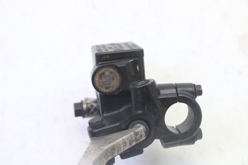 photo de CILINDRO MESTRE DO FREIO TRASEIRO PEUGEOT SATELIS 125 (2013 - 2018) - Ampliação técnica