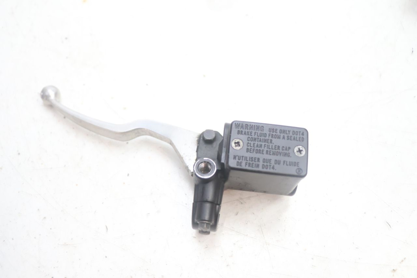 photo de CILINDRO MESTRE DO FREIO TRASEIRO PEUGEOT SATELIS 125 (2013 - 2018) - Vista principal