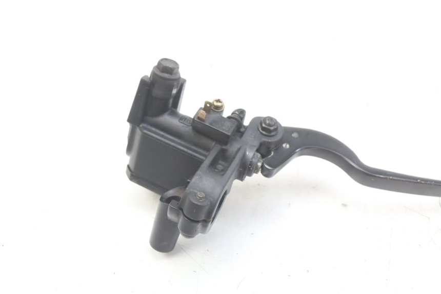 photo de CILINDRO MESTRE DO TRAVÃO TRASEIRO MBK SKYCRUISER 125 (2006 - 2009) - Detalhe da peça