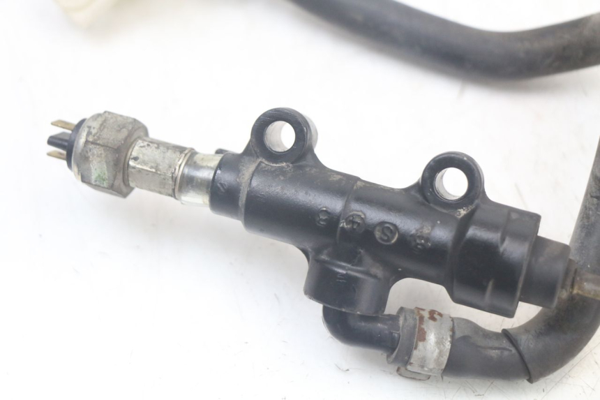 photo de CILINDRO MESTRE DO FREIO TRASEIRO TRIUMPH SPEED TRIPLE T301 900 (1994 - 1996) - Detalhe da peça