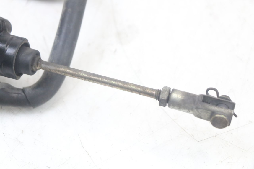 photo de CILINDRO MESTRE DO FREIO TRASEIRO TRIUMPH SPEED TRIPLE T301 900 (1994 - 1996) - Zoom do estado de desgaste