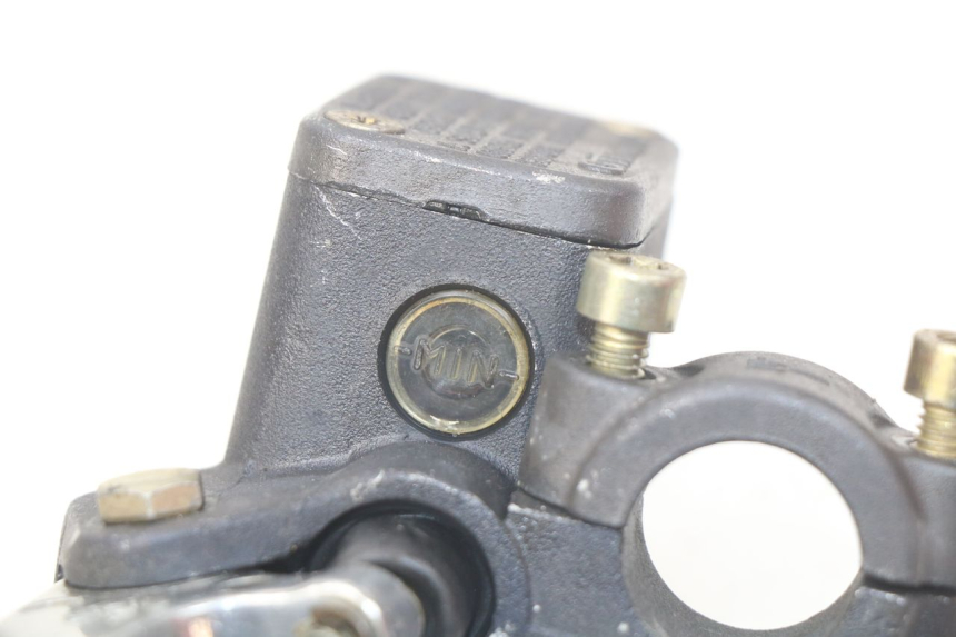 photo de CILINDRO MESTRE DO TRAVÃO TRASEIRO APRILIA SR LC 50 (1997 - 2004) - Detalhe da peça