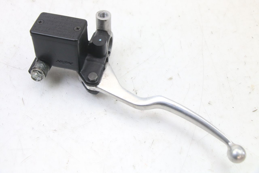 photo de CILINDRO MESTRE DO FREIO TRASEIRO SUZUKI BURGMAN 125 (2018 - 2021) - Ampliação técnica