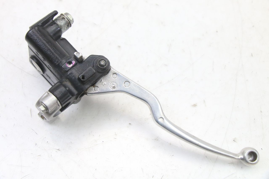 photo de CILINDRO MESTRE DO FREIO TRASEIRO SUZUKI BURGMAN 125 (2018 - 2021) - Vista geral