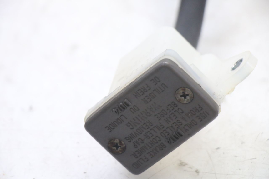 photo de CILINDRO MESTRE DO FREIO TRASEIRO SUZUKI GSX F GSXF 650 (2007 - 2015) - Outro ângulo de visão