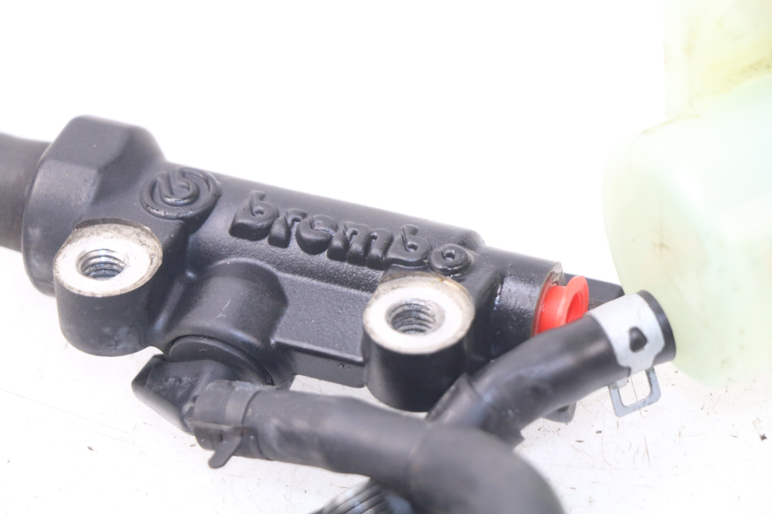 photo de CILINDRO MESTRE DO FREIO TRASEIRO YAMAHA TDM ABS 900 (2002 - 2014) - Outro ângulo de visão