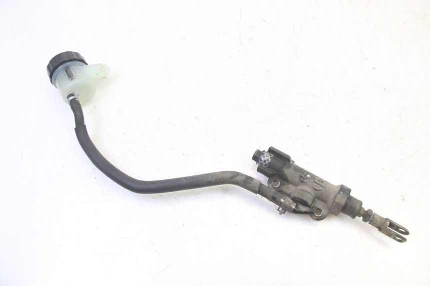 photo de CILINDRO MESTRE DO FREIO TRASEIRO YAMAHA TDM ABS 900 (2002 - 2014) - Outro ângulo de visão