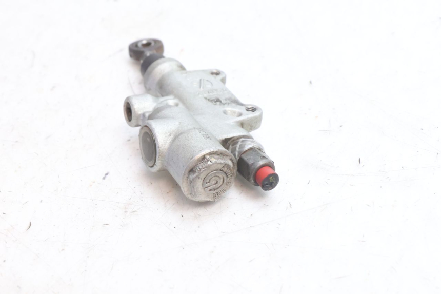 photo de CILINDRO MESTRE DE FREIO TRASEIRO HUSABERG TE 250 (2011 - 2014) - Pontos de fixação
