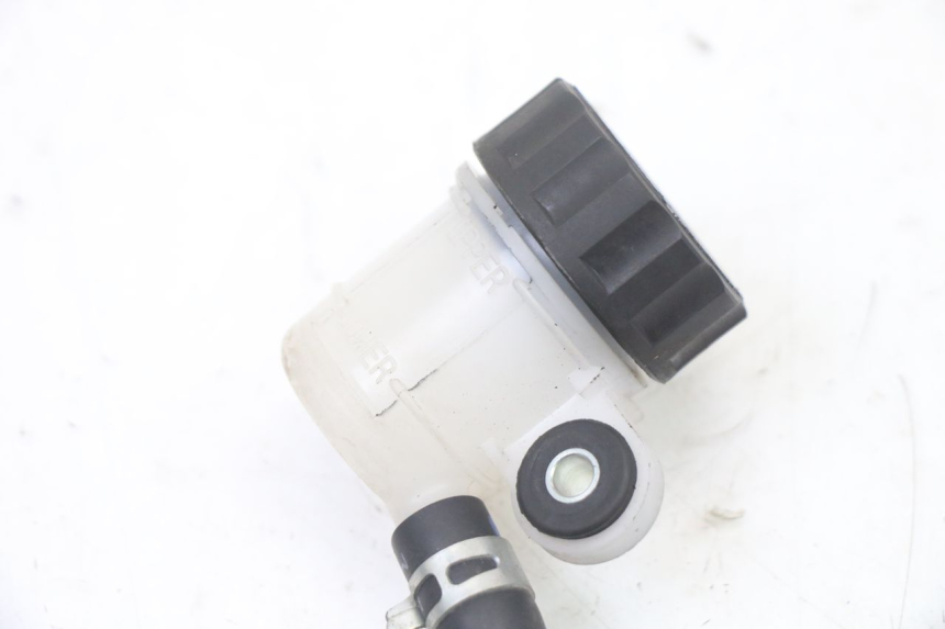 photo de CILINDRO MESTRE DO TRAVÃO TRASEIRO YAMAHA TRACER 7 700 (2020 - 2024) - Zoom do estado de desgaste