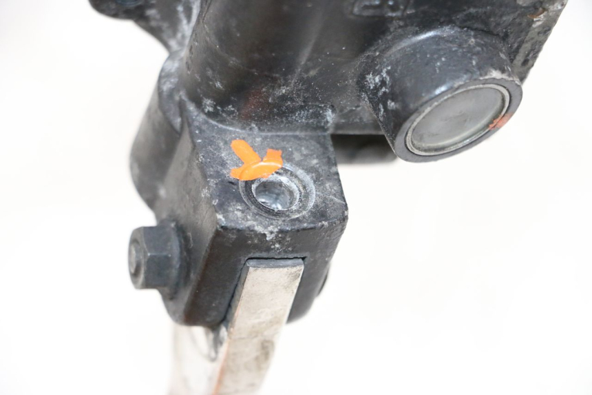 photo de CILINDRO MESTRE DO FREIO TRASEIRO PIAGGIO VESPA GTS SUPER IE 125 (2009 - 2016) - Zoom do estado de desgaste