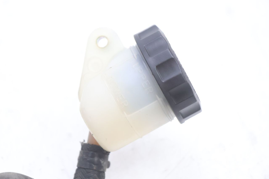 photo de CILINDRO MESTRE DE FREIO TRASEIRO HONDA VFR FI RC46 800 (1998 - 2001) - Zoom do estado de desgaste
