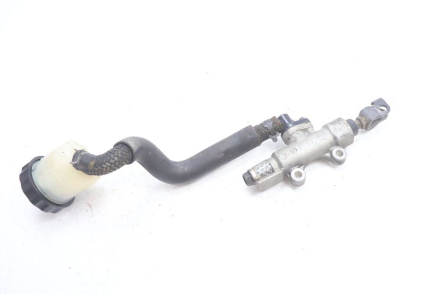 photo de CILINDRO MESTRE DE FREIO TRASEIRO HONDA VFR FI RC46 800 (1998 - 2001) - Outro ângulo de visão