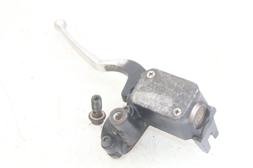 photo de CILINDRO MESTRE DO FREIO TRASEIRO YAMAHA XMAX X-MAX 125 (2006 - 2009) - Ampliação técnica
