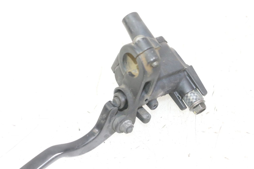 photo de CILINDRO MESTRE DO FREIO TRASEIRO YAMAHA XMAX X-MAX 125 (2006 - 2009) - Zoom do estado de desgaste