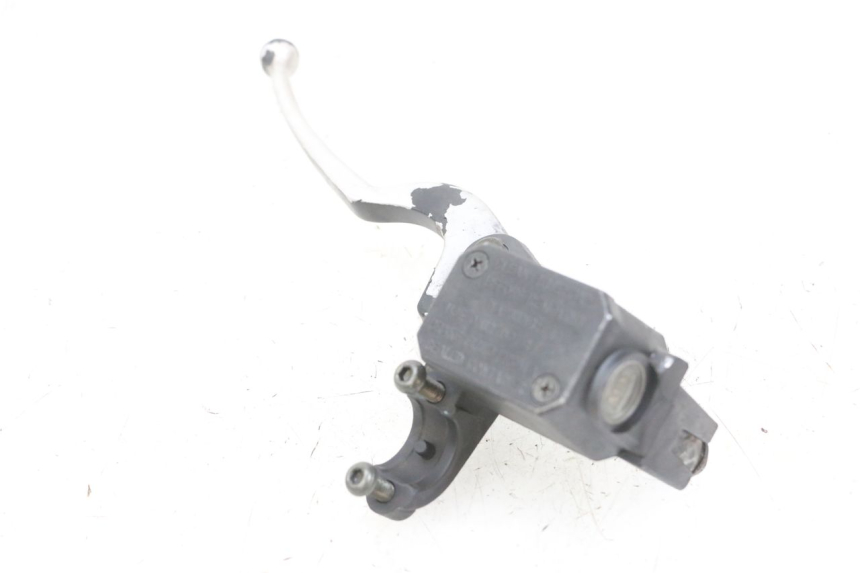 photo de CILINDRO MESTRE DO FREIO TRASEIRO YAMAHA XMAX X-MAX 125 (2006 - 2009) - Ampliação técnica