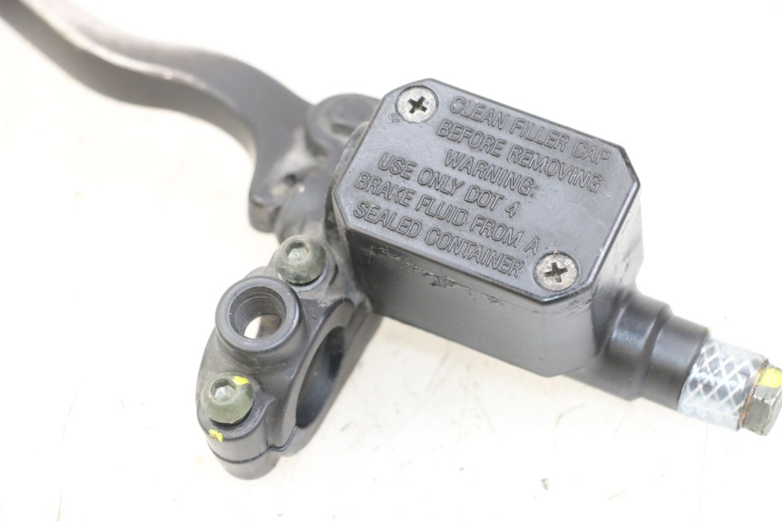 photo de CILINDRO MESTRE DO FREIO TRASEIRO PIAGGIO XEVO - X EVO 125 (2007 - 2017) - Pontos de fixação