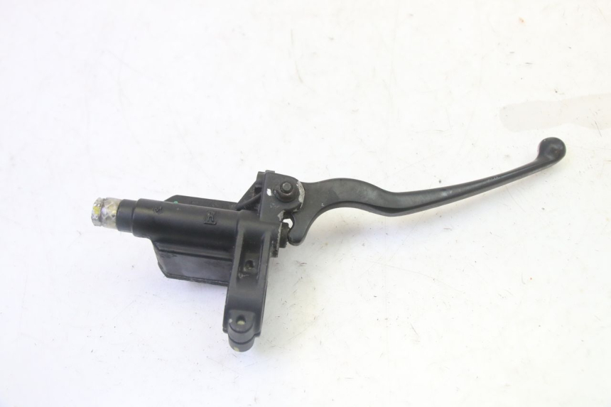 photo de CILINDRO MESTRE DO FREIO TRASEIRO PIAGGIO XEVO - X EVO 125 (2007 - 2017) - Pontos de fixação
