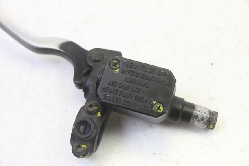 photo de CILINDRO MESTRE DO FREIO TRASEIRO PIAGGIO XEVO - X EVO 125 (2007 - 2017) - Zoom do estado de desgaste